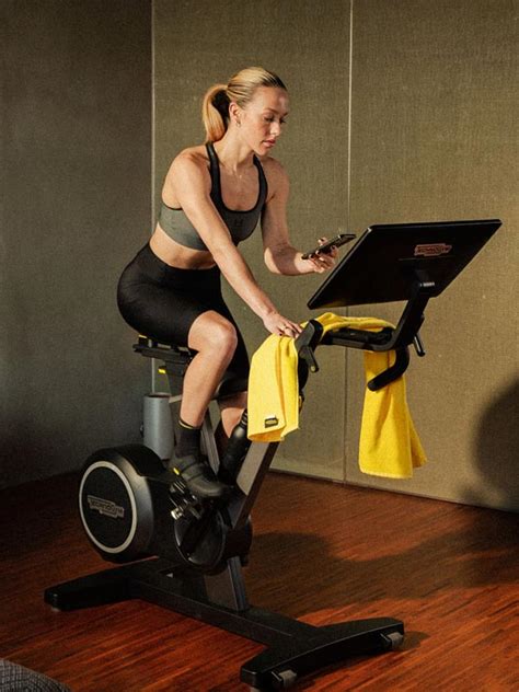 STATIONARY BIKE WORKOUT FOR BEGINNERS | Technogym India
