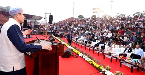 CM J&K in Delhi ; inaugurates J&K Day at IITF
