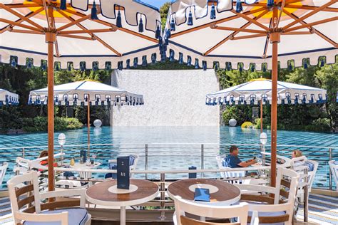 Where to Drink: Aft Cocktail Deck Review - The Luxury Lowdown