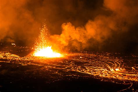 Hawaii Volcano Update: Map Shows Spike in Earthquakes, Closures Latest ...