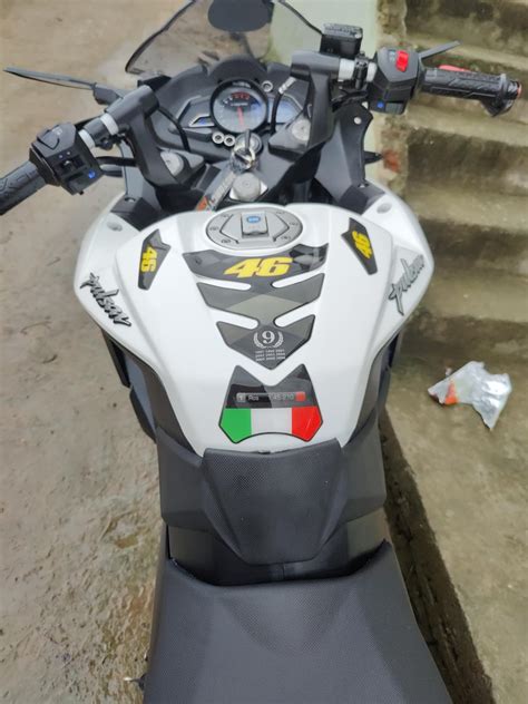 Traditions Rossi VR46 Racing Tank Sticker/Tank Pad : Amazon.in: Car ...