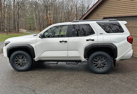 285/70/17 Tires (33's) biggest tires that fit on stock SR5. No lift & no rub (photos) | 2025 ...