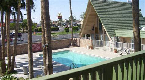 TORCH LITE LODGE (Yuma) - Motel Reviews, Photos, Rate Comparison ...