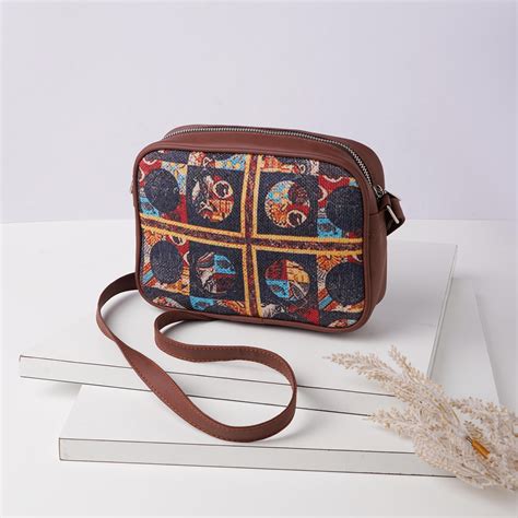 African Art Sling Bag – Zouk