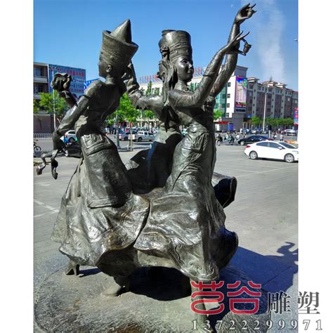 铸铜雕塑人物广场雕塑-铜雕人物-曲阳县艺谷园林雕塑有限公司