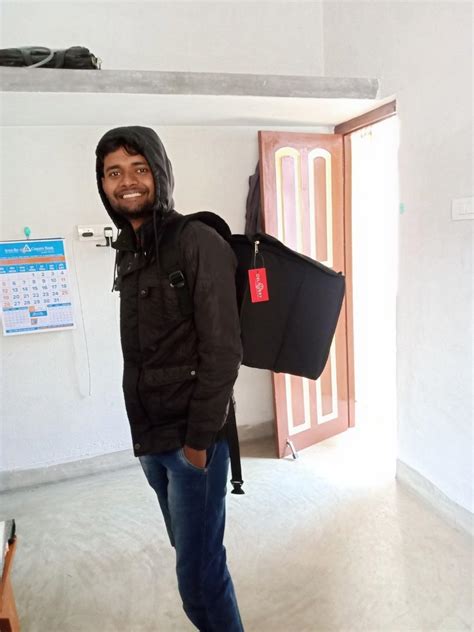 Pinnium Delivery Champ Multipurpose Insulated Water Stain Repellent ...