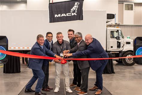 Mack Trucks dealer TransWestern Truck Centres opens new Calgary facility - Truck News