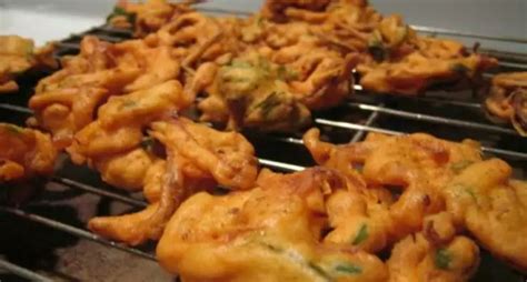 Gandhi Ji Pakode Wala, Sadar Bazar, Gurgaon | WhatsHot Delhi Ncr