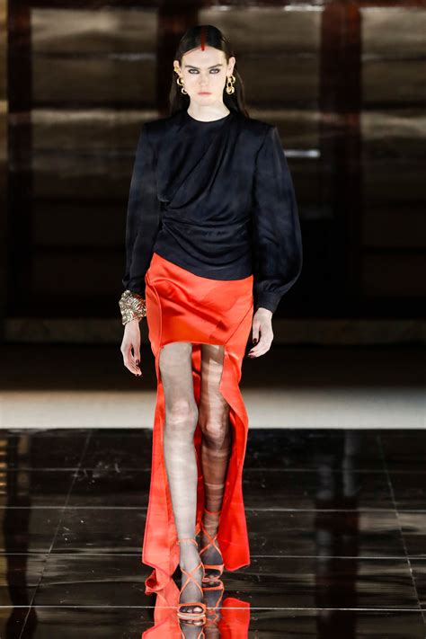 Prabal Gurung made models wear sindoor at New York Fashion Week. It has ...