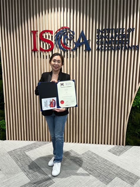 Monday is never a blue but the start of a brand new week! 🥂💕 The event ...