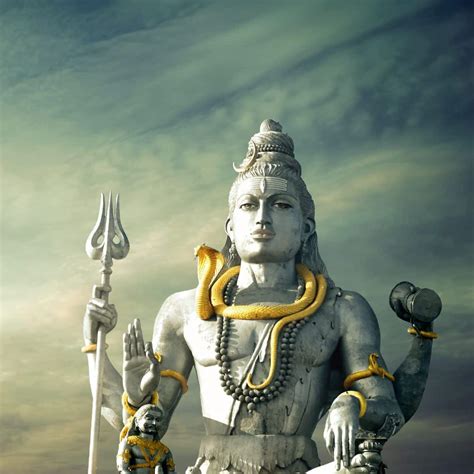 Om Tryambakam Yajamahe – Maha Mrityunjaya Mantra Meaning and ...