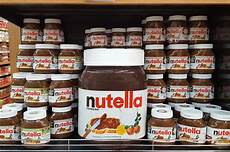 sedere piu bello al mondo vuole sedere pi 249 grande mondo e mangia 15 barattoli di sedere piu bello al mondo vuole sedere pi 249 grande mondo e mangia 15 barattoli di