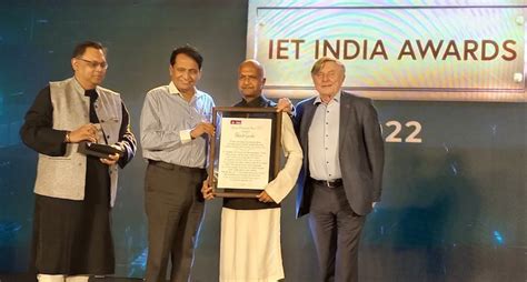 Bharat Goenka of Tally Solutions Gets Lifetime Achievement Award by ...