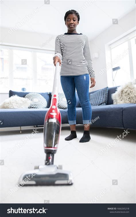 Help Out 的图像结果