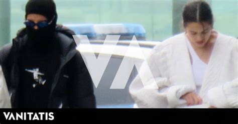 Fotos exclusivas - Rosalía y Rauw Alejandro (sí, es él) viajan juntos a ...