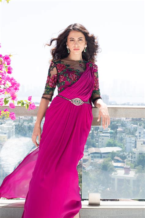 Cross Stitch Rose Saree – Monisha Jaising