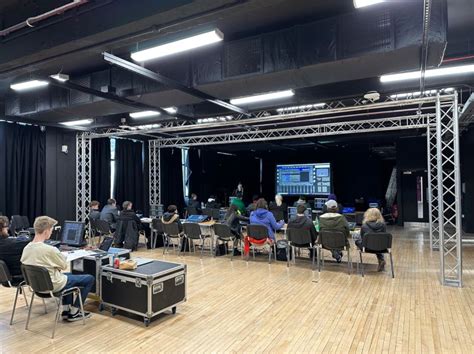 Image result for Tutorial ChamSys Español