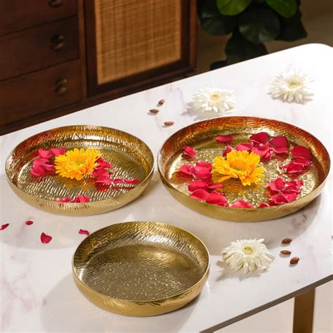 Gold Urli Set Of 3 - Premium Urli Bowl Set Online | Nestasia
