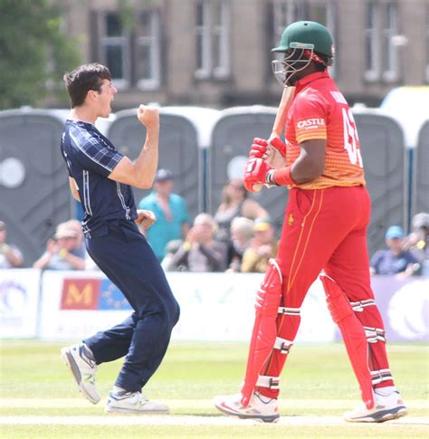 Chris Sole erupts after Hamilton Masakadza is caught at backward point ...