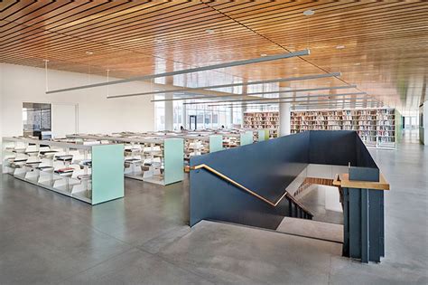 Academic Library 的图像结果