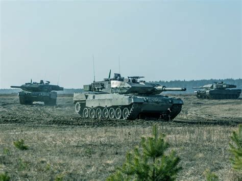 Download wallpaper Germany, Tanks, Bundeswehr, Leopard 2A7, section ...