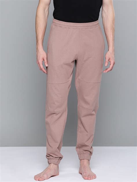 HRX By Hrithik Roshan Yoga Men Twilight Mauve Rapid-Dry Typography ...