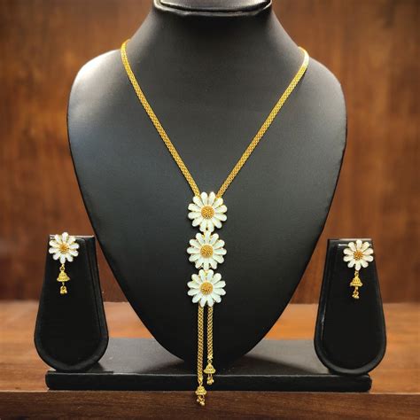 Gerbera Tie Chain Necklace Set