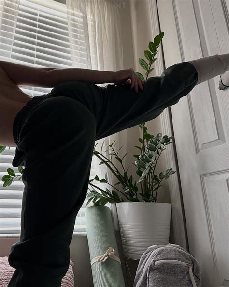 Lissy || Mewnii (@mewnii) • Instagram photos and videos