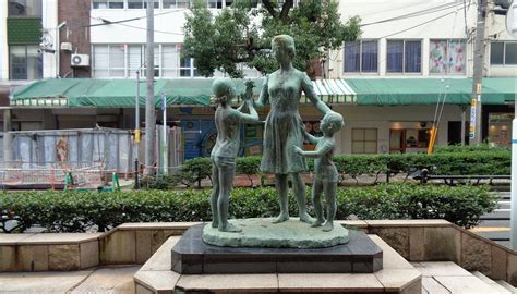 PARENT AND CHILD STATUE BY GO TAKAHASHI (2026) All You Need to Know ...