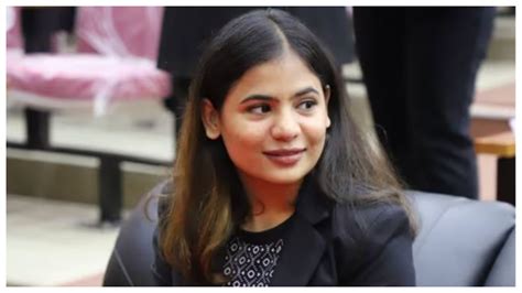 Avni Malhotra: ಮೈಕ್ರೋಸಾಫ್ಟ್‌ನಲ್ಲಿ ದಾಖಲೆಯ ವೇತನ ಪ್ಯಾಕೇಜ್‌ನೊಂದಿಗೆ ನೇಮಕಗೊಂಡ ...