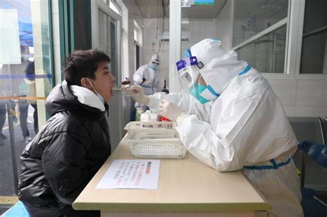 应对返乡“刚需”，上海闵行新增9个核酸检测采样点，鼻、咽拭子同时采集|上海|返乡|核酸检测_新浪新闻