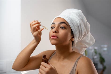 Salicylic Acid Serum: Benefits and 4 Usage Tips – Foxtale