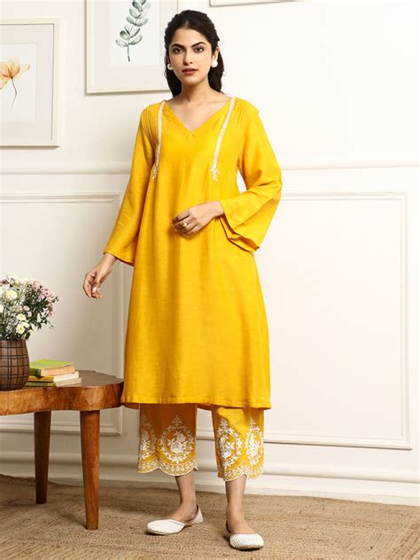 Buy Pink Embroidered Cotton Kurta with Pants- Set of 2 | VJ178S24/02/KP ...