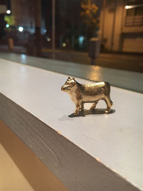 牛の箸置き金色[gold chopstick rest cow] | comyplanet