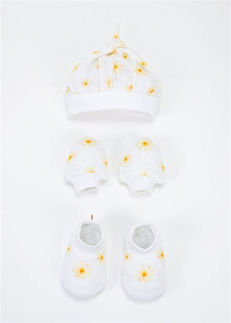 Arabesque dreams Cap +Mittens + Booties set – Baby Jalebi