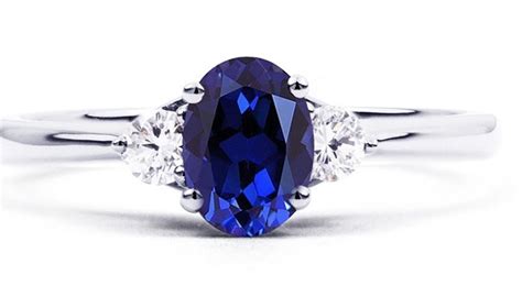 8 Gemstones for Engagement Ring to Bring Happiness