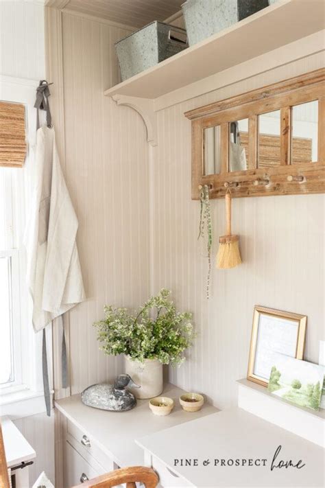 Small Office Space Organization 的图像结果