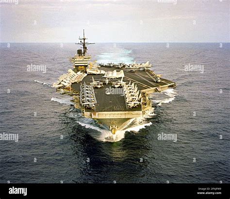 Uss john f kennedy cv 67 immagini e fotografie stock ad alta ...