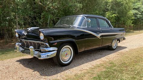 1956 Ford Fairlane Town Sedan VIN: M6MT-162615 - CLASSIC.COM