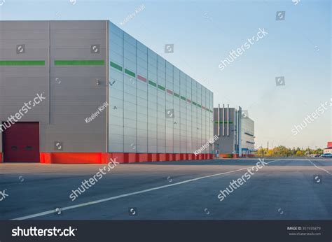 Factory Outside View 的图像结果