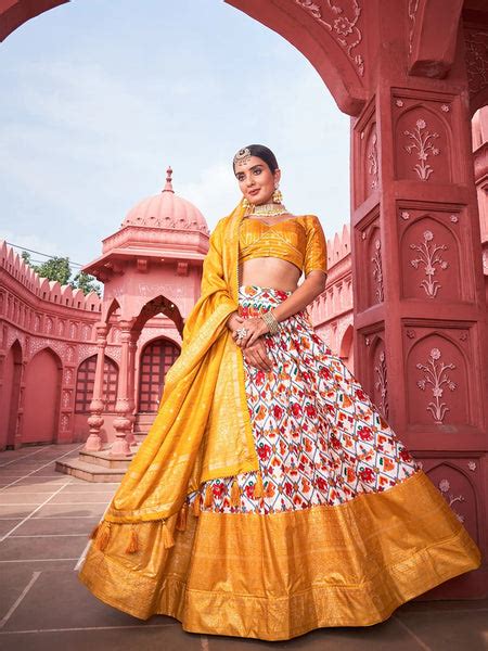 20+ Rajasthan Traditional Dress Designs - Rajasthan Dress – Kanchan ...