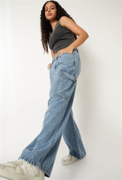 Buy Stylish Jeans for Women Online in India | Max Fashion