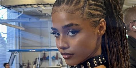 “Stop retouching me”: this singer claims her authenticity