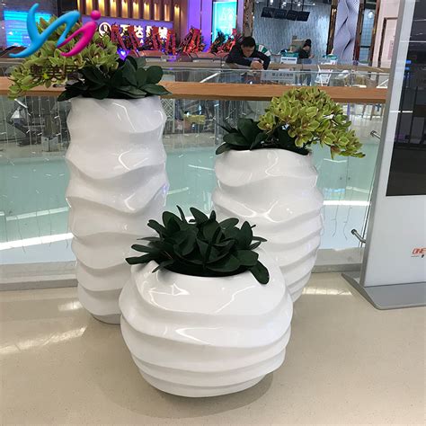 玻璃钢古典花盆造型 - 深圳市澳奇艺玻璃钢科技有限公司