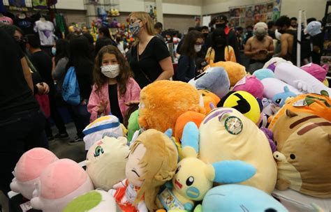 Comic Con returns to McAllen, and it's bringing Chuck Norris and ...