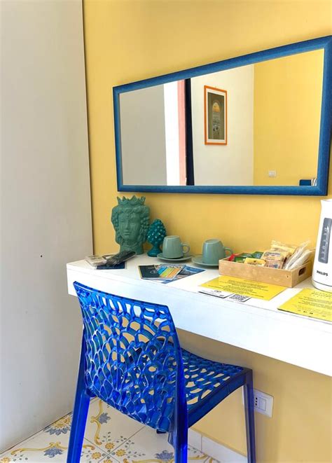 SORRENTO STREET VIEW - Guesthouse Reviews, Photos, Rate Comparison ...