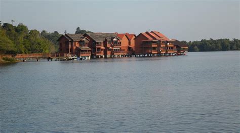 KAMPUNG AIR WATER CHALET (Semanggol) - Lodge Reviews & Photos - Tripadvisor