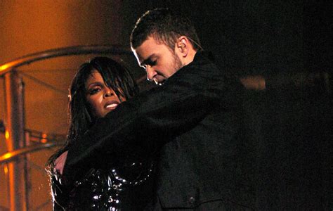 Janet Jackson Superbowl Incident Janet Jackson's father blasts Justin ...