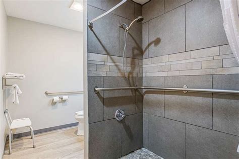 SURESTAY PLUS BY BEST WESTERN SEVIERVILLE - Hotel Reviews, Photos, Rate ...