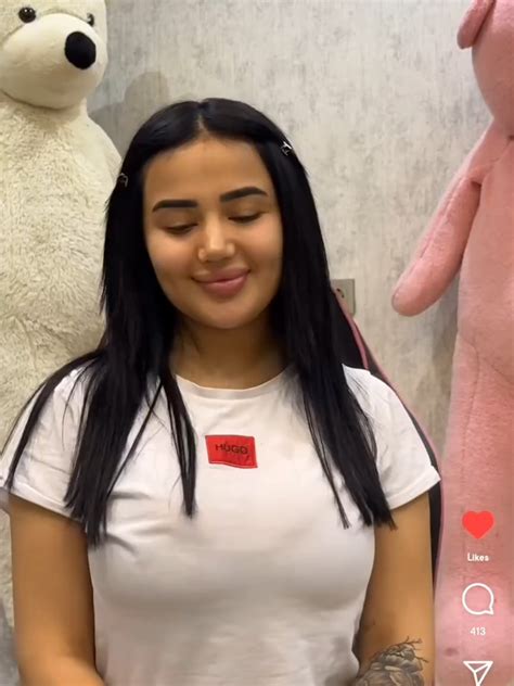 Melek azad boobs : r/melek_azadboo